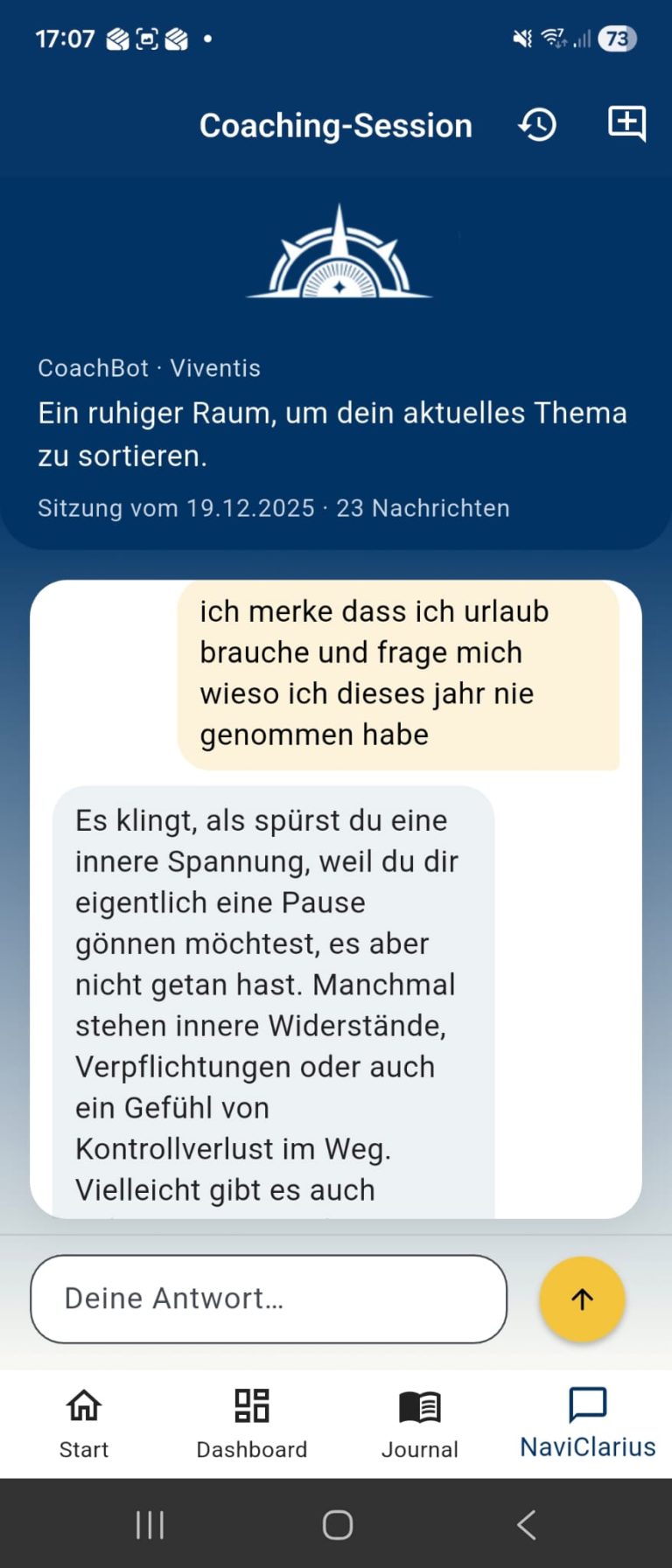 Screenshot eines Dialogs in der NaviClarius App mit reflektierenden Fragen zur inneren Klarheit